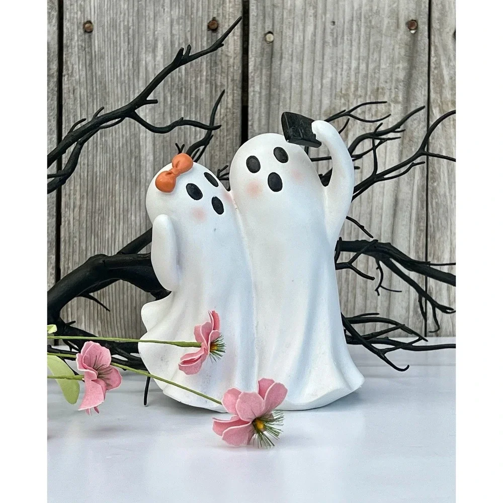 Cute Selfie Ghost Resin Halloween Ornament 7 in New